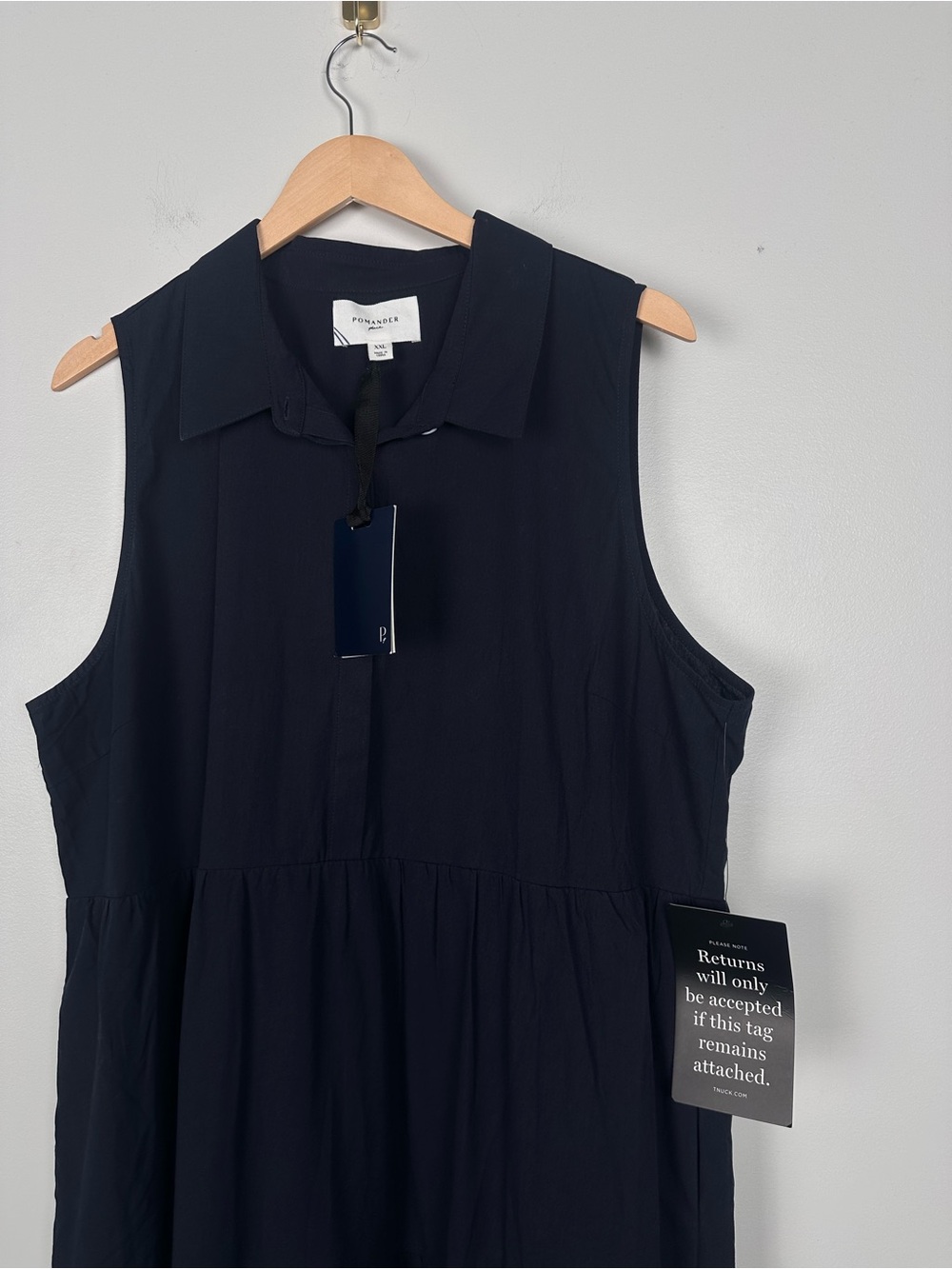 POMANDER PLACE Navy Sleeveless Mabel Maxi Dress - Picture 4 of 9